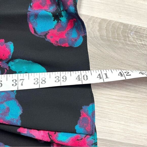 Tahari Dress Women’s 6 Floral Print Faux Wrap Tie Waist V-Neck NWT - Picture 7 of 7